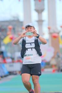 BIB: 5460
                            <button type="button" onclick="openModal(21765704)" class="btn btn-primary btn-sm float-right btn-popup" data-toggle="modal" data-target=".modal-high-quality">
                        <i class="fas fa-shopping-cart"></i> Add to Cart
                    </button>
                                            <button type="button" onclick="isThisMe(21765704, true)" class="btn btn-success btn-sm float-right btn-popup btn-isme hidden" data-toggle="tooltip" data-placement="bottom" title="นี่คือรูปของคุณใช่ไหม คลิกที่นี่เพื่อเอาเข้าอัลบั้ม">
                        <i class="fas fa-plus"></i> Add to album
                    </button>
                    <button type="button" onclick="isThisMe(21765704, false)" class="btn btn-warning btn-sm float-right btn-popup btn-isnotme hidden">
                        <i class="fas fa-ban"></i> Remove from album
                    </button>